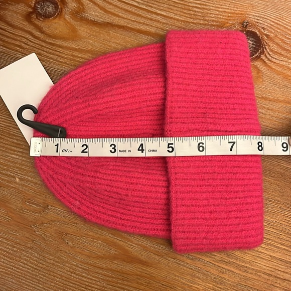 NORDSTROM PINK / RASPBERRY RIBBED CUFFED BEANIE -OS NWT - Picture 9 of 9